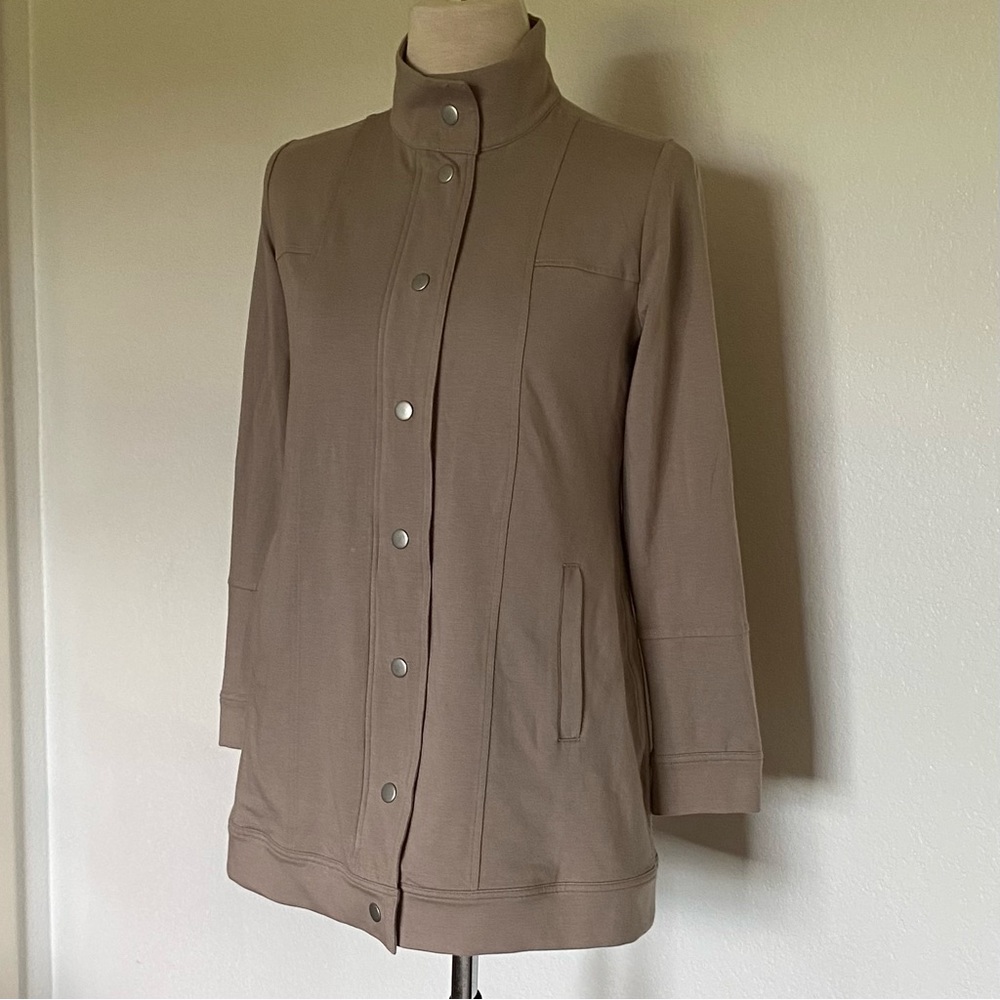 Eileen Fisher biege Jacket Women’s Petite Size PP